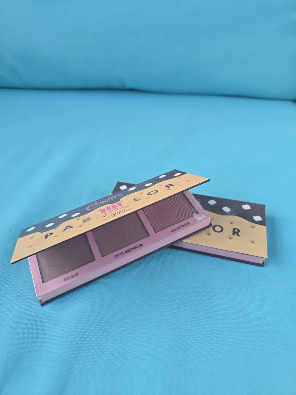 Candie's Parlor S'mores Contour Palette - Neutral Brown & Pink Shades